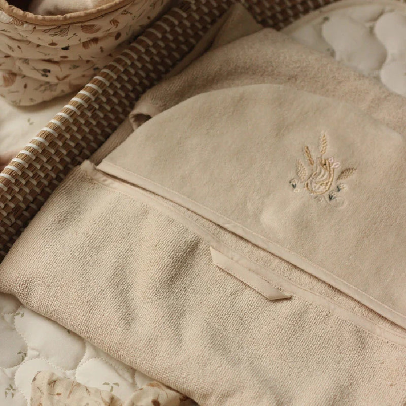 Avery Row Hooded Baby Towel Mouse 英國小田鼠刺繡有機棉連帽毛巾